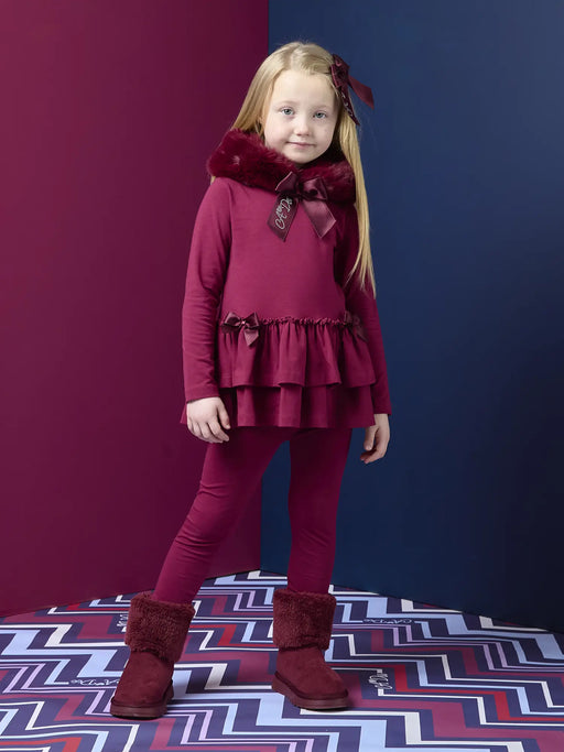 Girl modelling the A Dee alina leggings set.