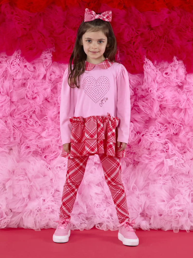 Girl modelling the A Dee lydia leggings set.