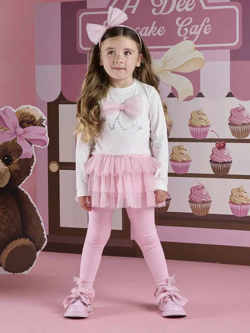 Girl modelling the A Dee mila leggings set.