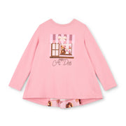 A Dee pink long sleeve top.
