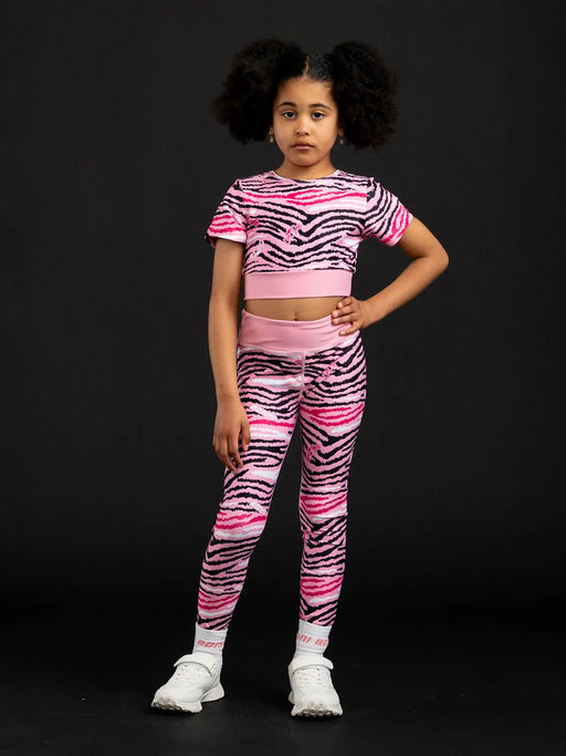 Bonini pink spring leggings, modelled by girl.