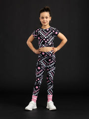 Girl modelling the Bonini spring leggings.