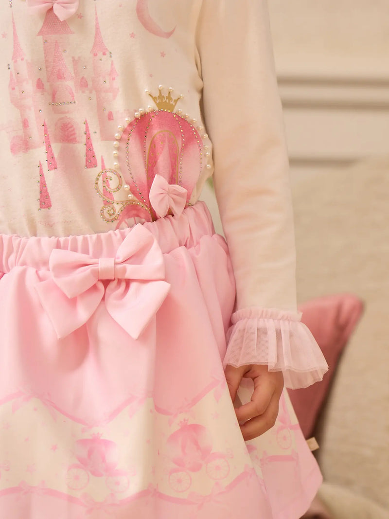 Closer look at the Caramelo make believe skirt set.