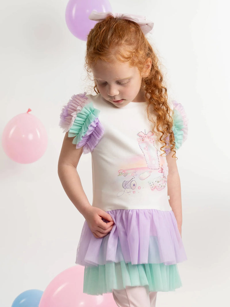 Closer view of the Caramelo rainbow leggings set.