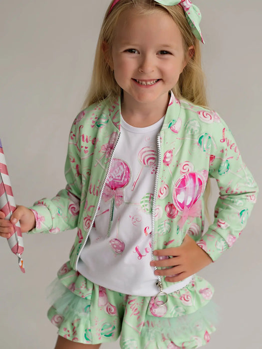 Girl wearing the Daga lollipop jacket.