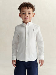 Closer look at the GANT oxford shirt.