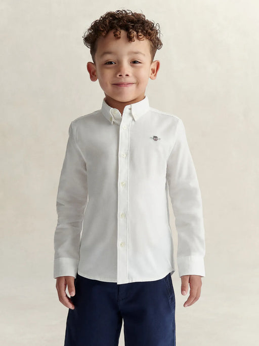 Closer look at the GANT oxford shirt.