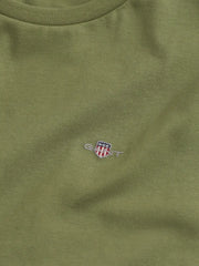 Closer look at the GANT shield t-shirt.