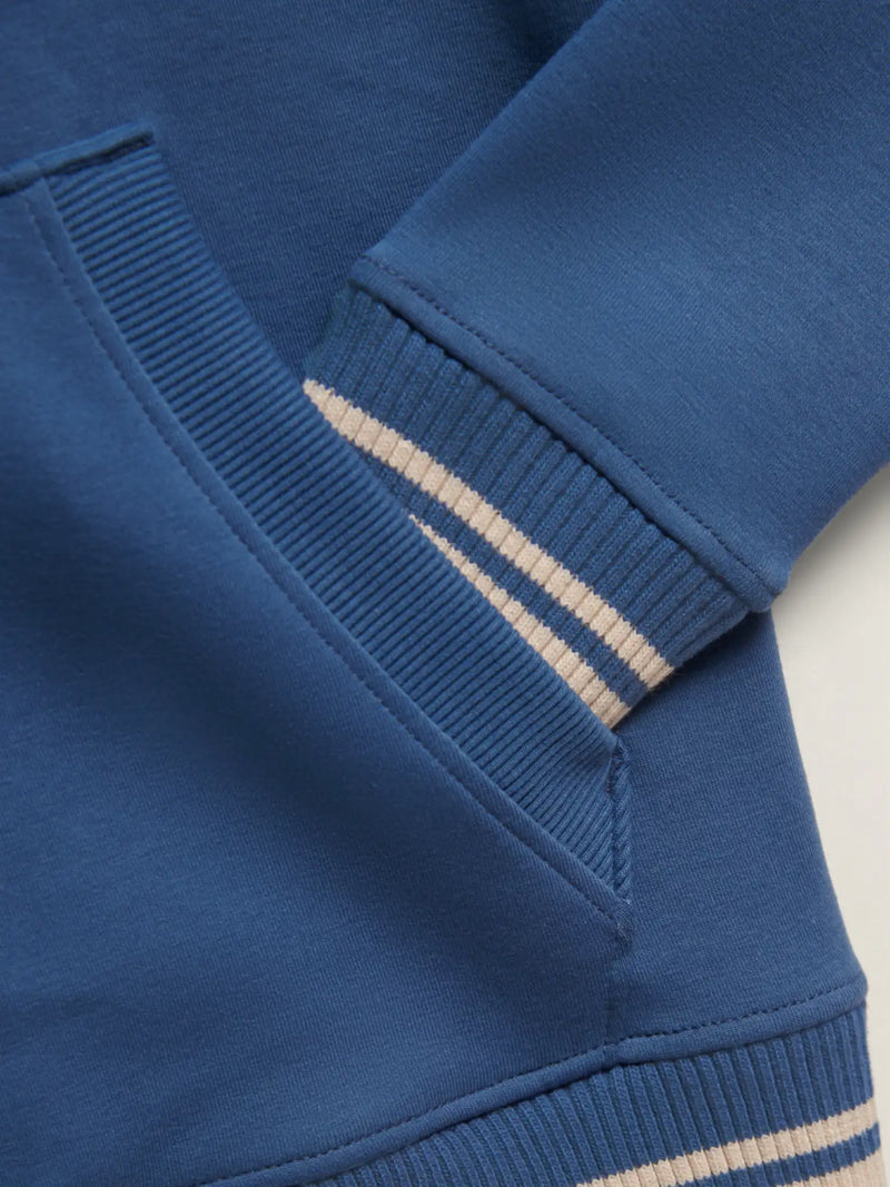 Closer look at the GANT zip up sweatshirt.