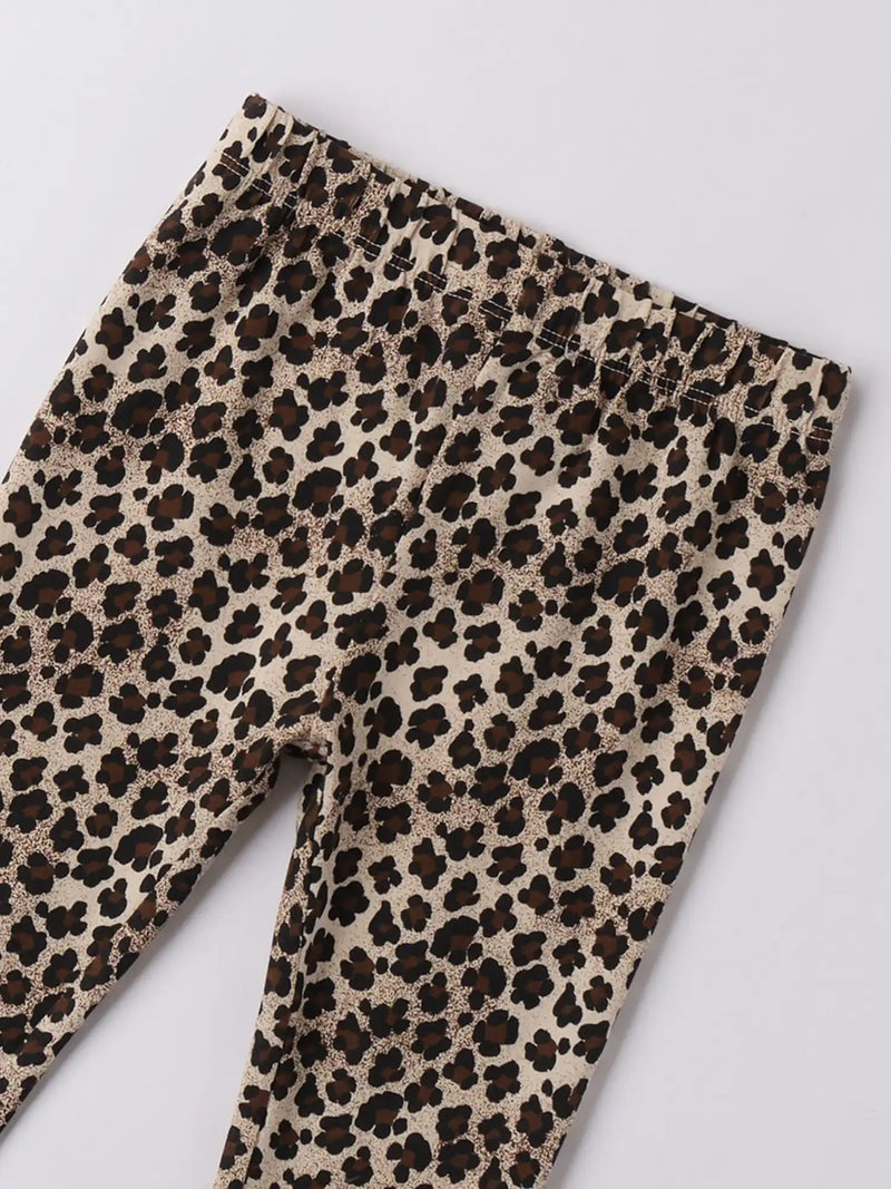 Closer look at the iDo leopard print leggings.