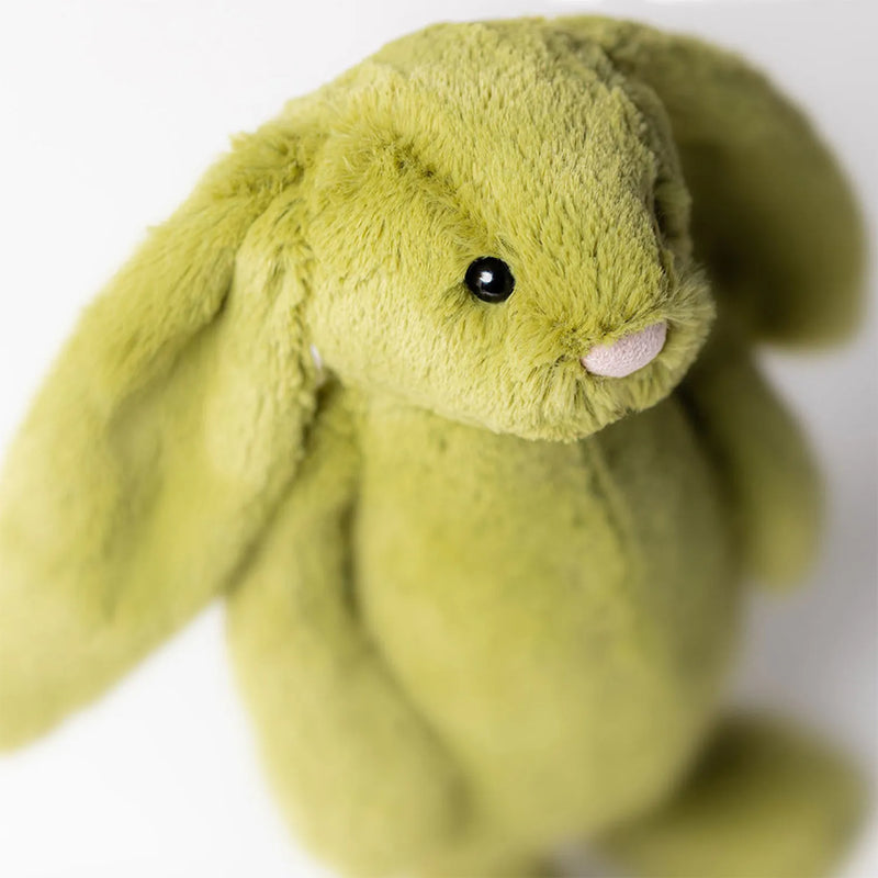 Closer look at the Jellycat bashful bunny.