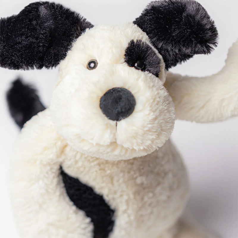 Closer look at the Jellycat rufferty puppy.