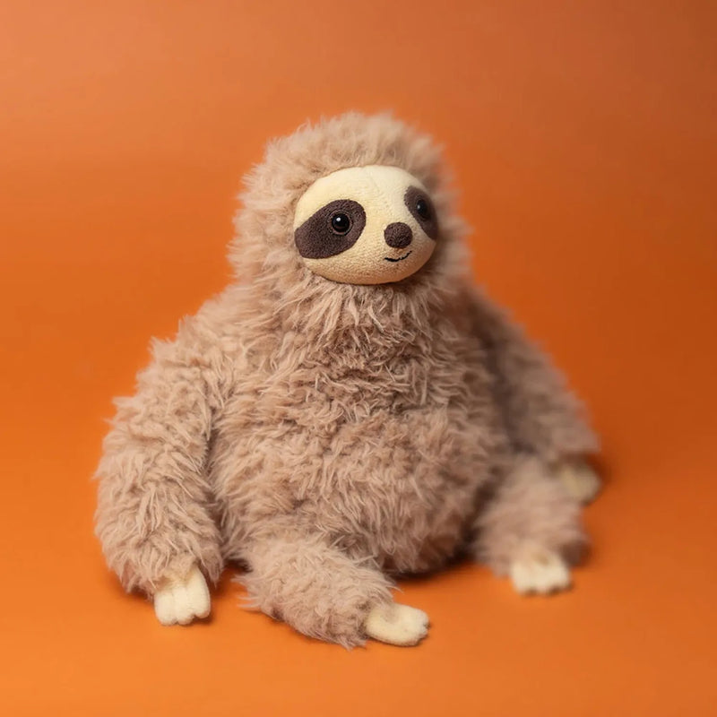 Closer look at the Jellycat selma sloth.
