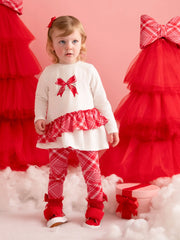 Baby girl wearing the Little A kiara leggings set.