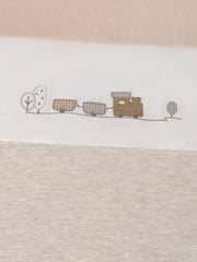 Closer view of the Mayoral blanket.