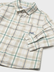 Closer look at the Mayoral checked shirt.