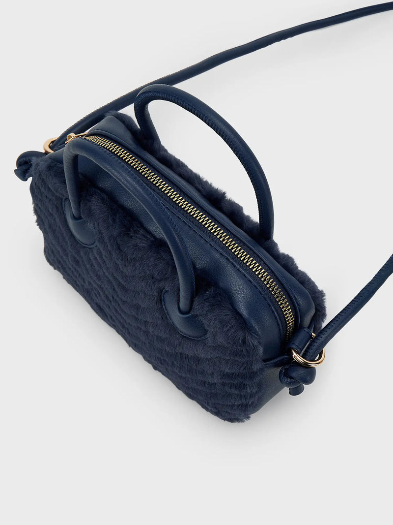 Closer look at the Mayoral faux fur handbag.