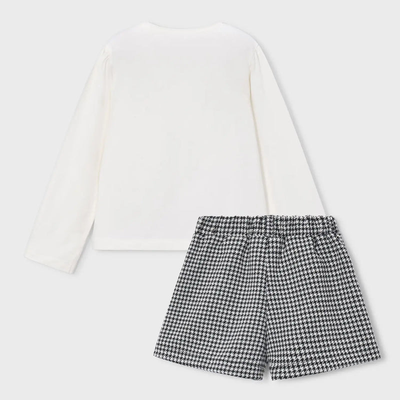 Rear view of the Mayoral houndstooth shorts set.