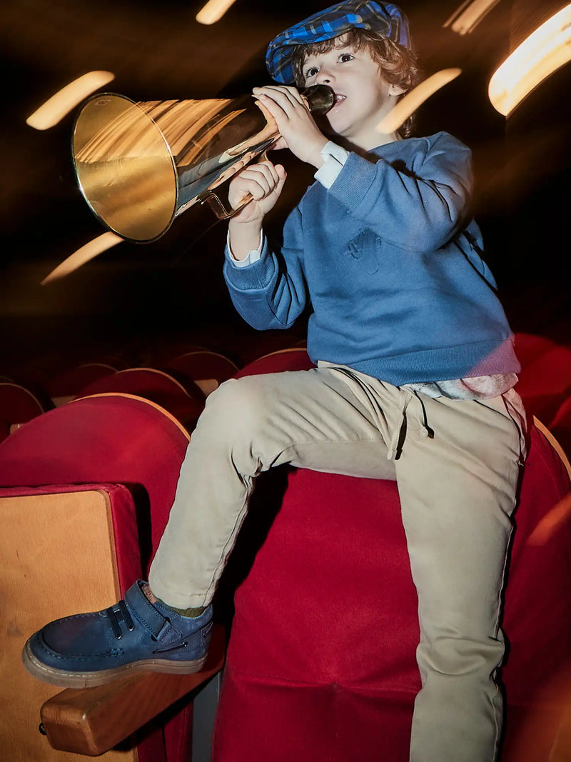 Boy wearing the Mayoral jogger pants.