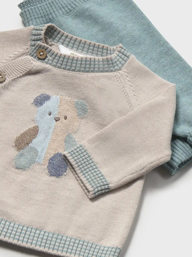 Closer look at the Mayoral knitted set.