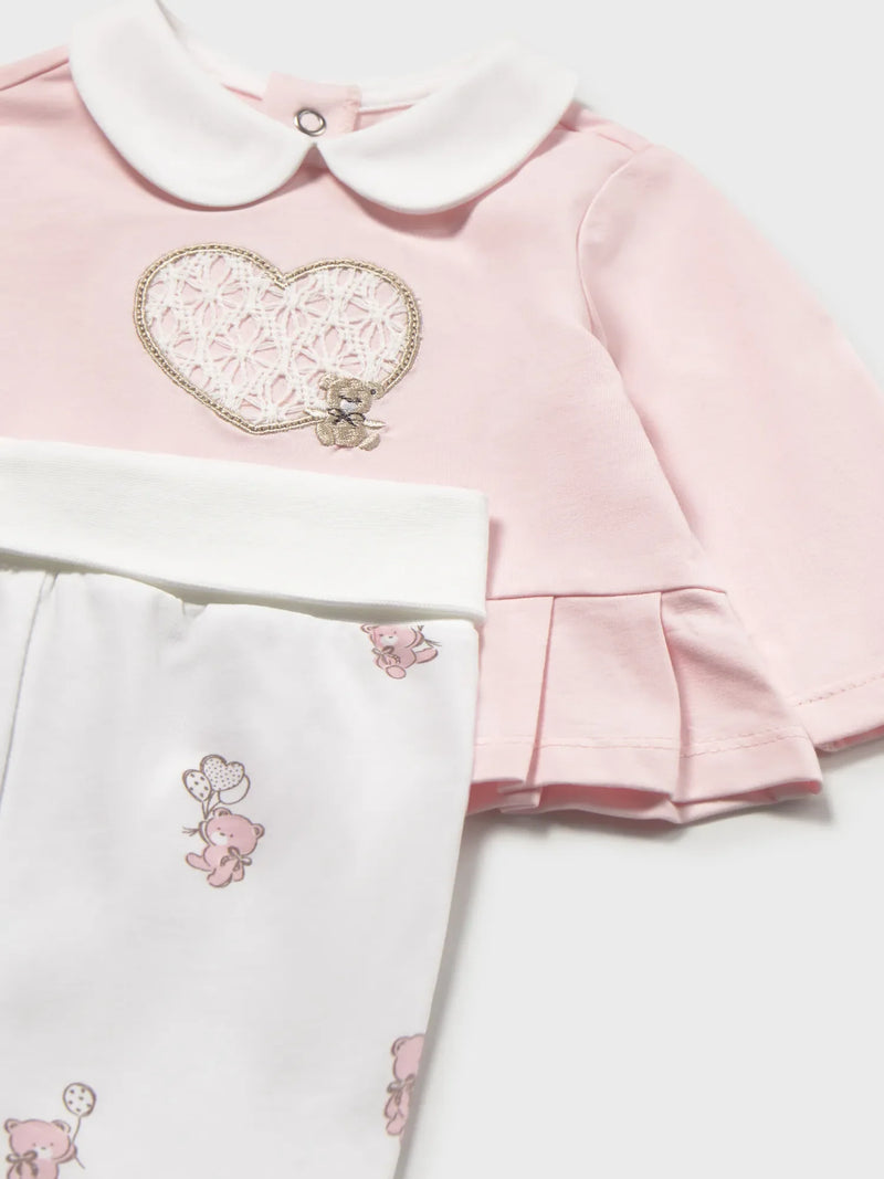 Closer view of the Mayoral leg warmer set.