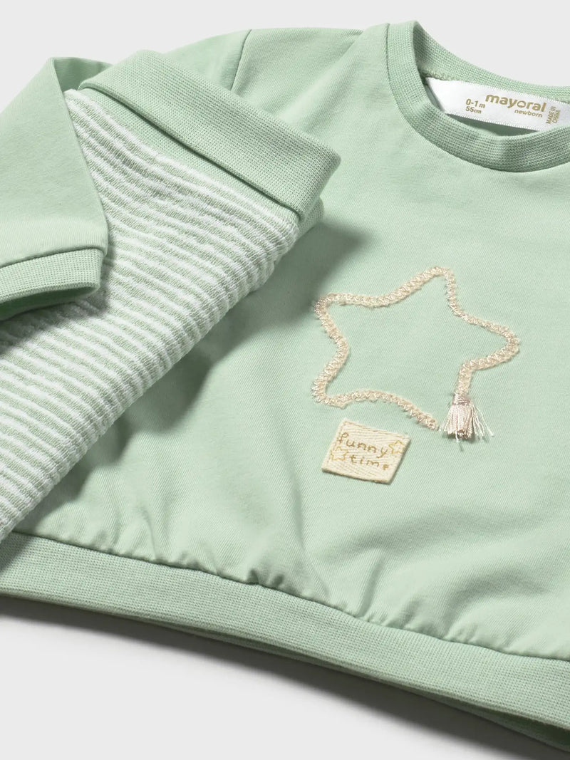 Closer view of the Mayoral leg warmer set.