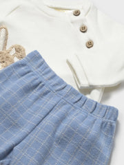 Closer look at the Mayoral leg warmer set.