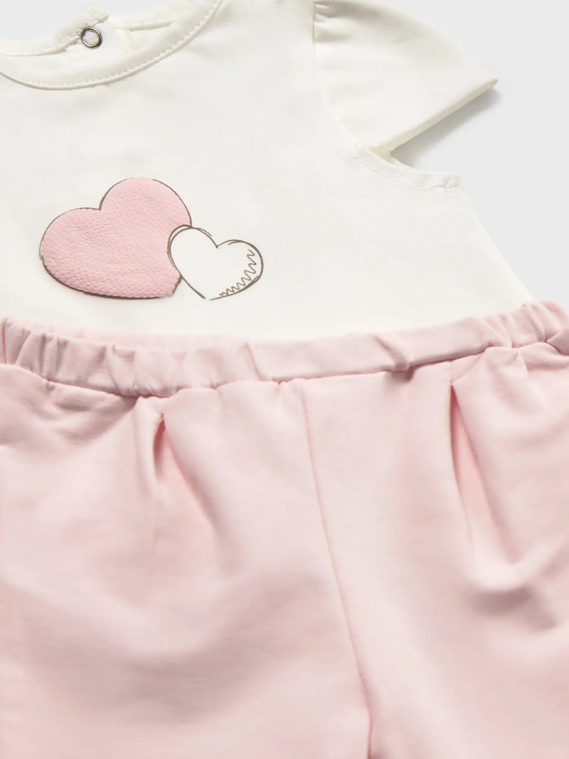 Closer look at the Mayoral leggings set.