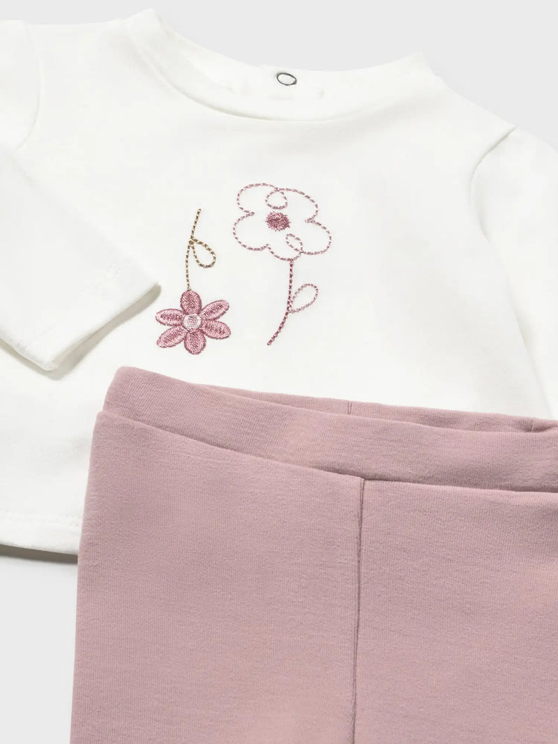 Closer look at the Mayoral leggings set showing detail of the