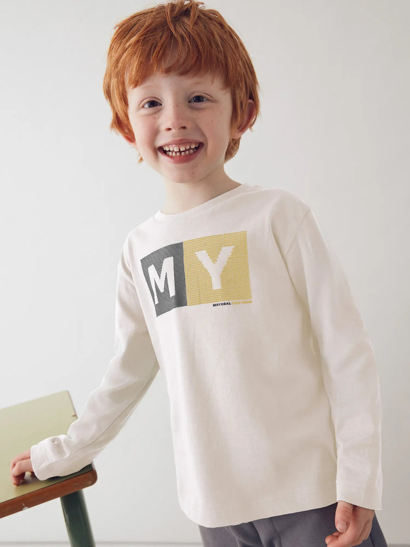 Boy modelling the Mayoral logo t-shirt.