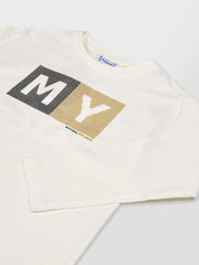 Closer view of the Mayoral logo t-shirt.