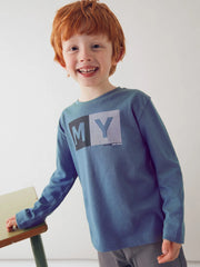 Boy modelling the Mayoral logo t-shirt.