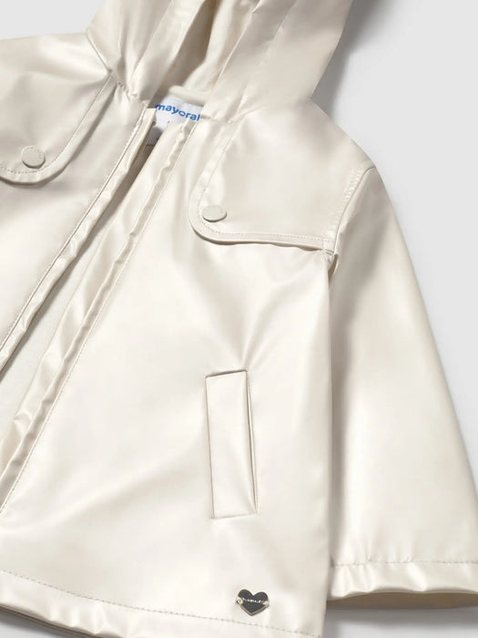 Closer view of the Mayoral raincoat.