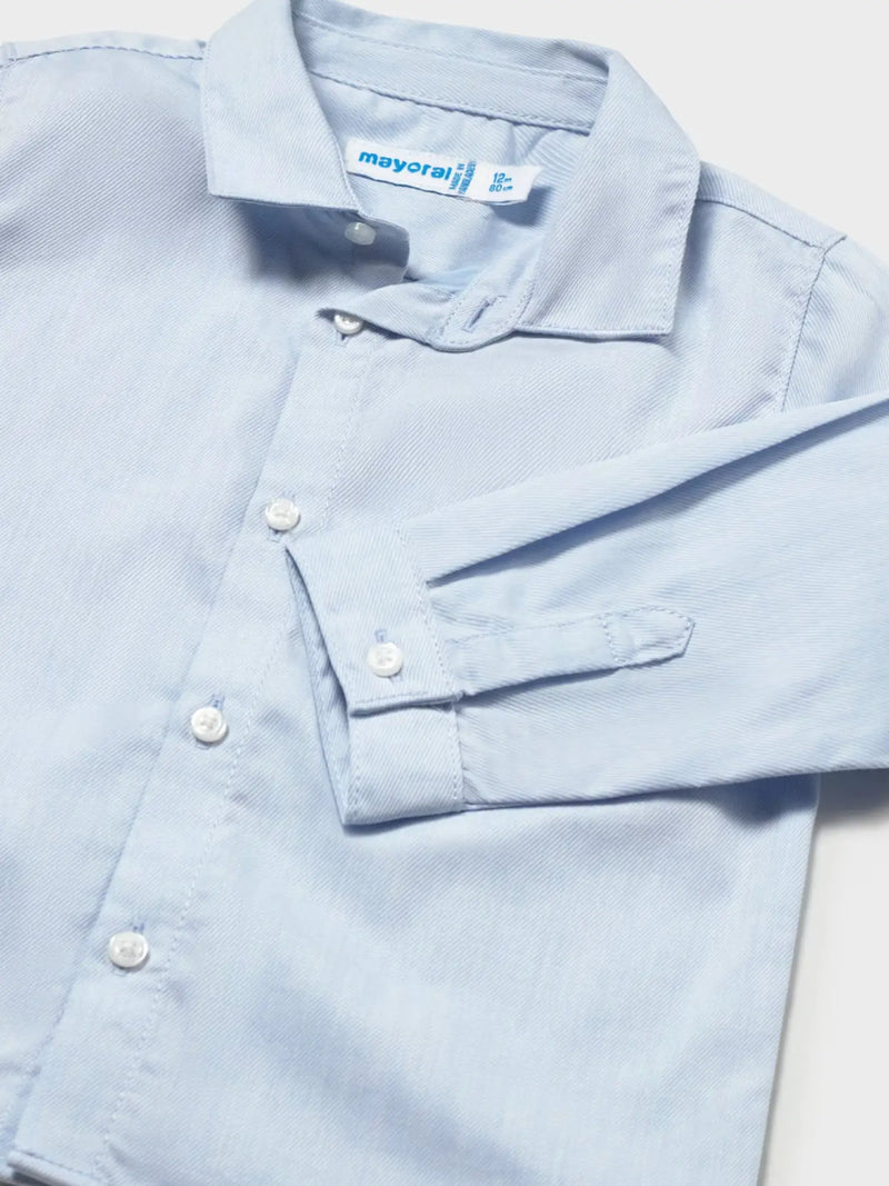 Closer look at the Mayoral shirt.