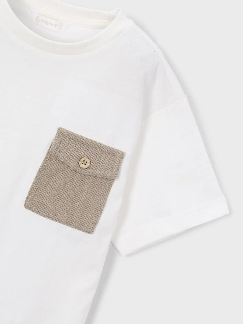 Closer view of the Mayoral shorts set.