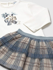Closer look at the Mayoral skirt set,