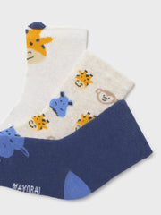 Closer look at the Mayoral socks.
