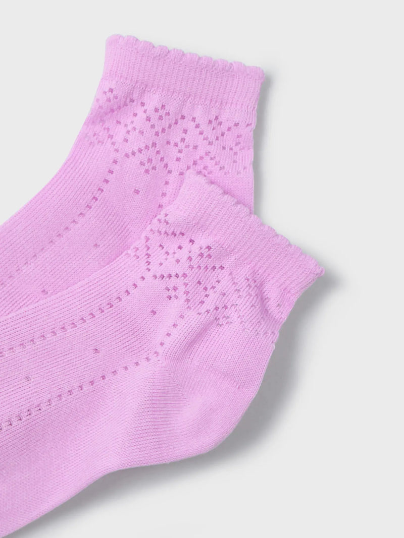 Closer view of the Mayoral socks.