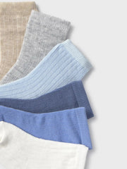 Closer look at the Mayoral socks multipack.