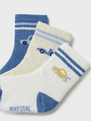 Closer look at the Mayoral striped socks set.