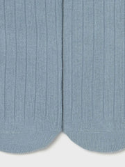 Closer view of the Mayoral tights.