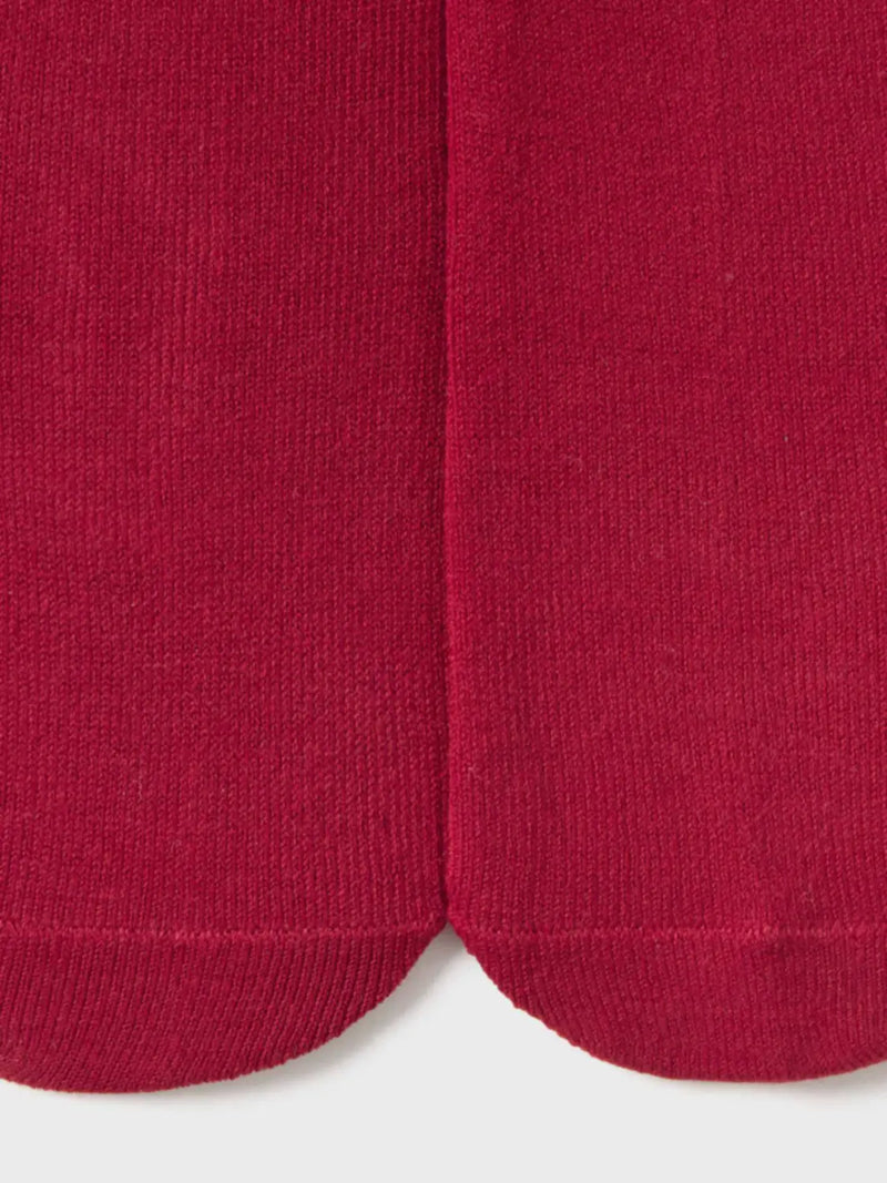 Closer view of the Mayoral tights.