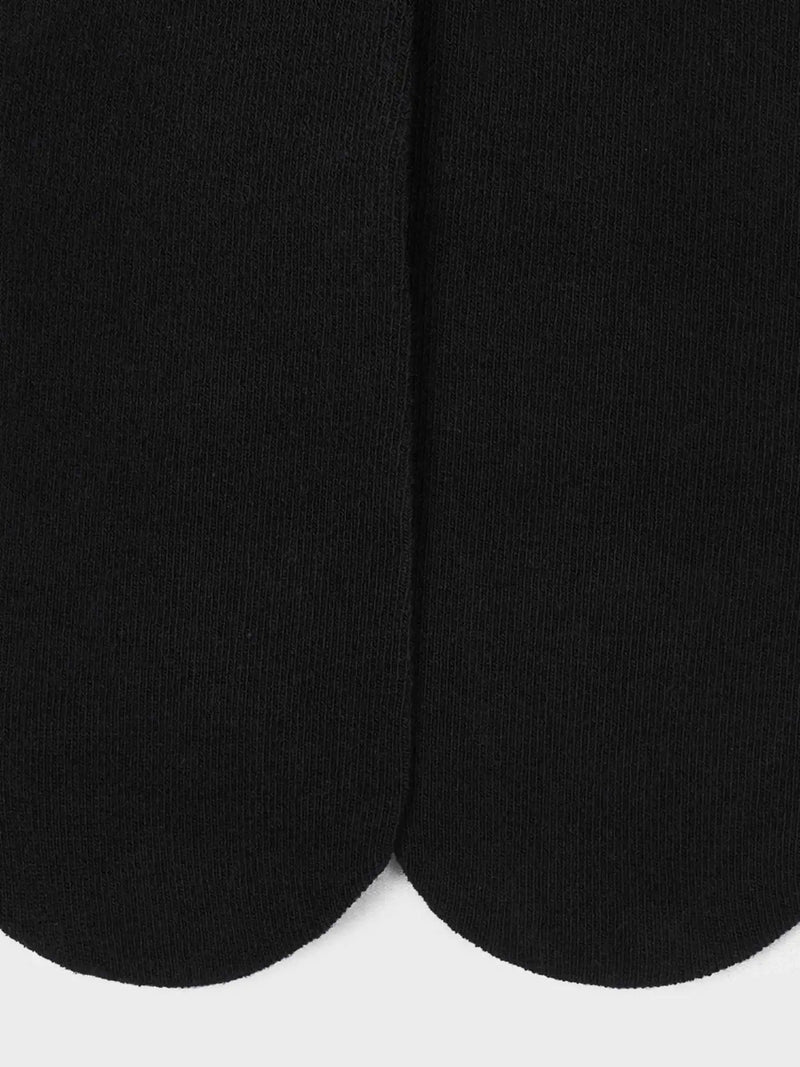 Closer view of the Mayoral tights.
