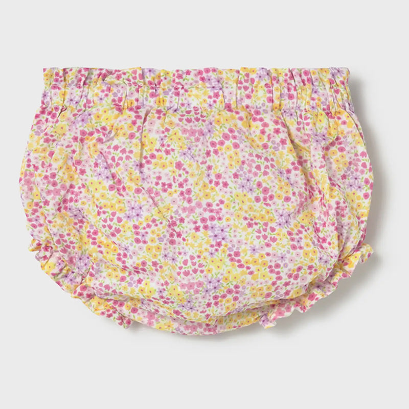 Girl's floral print pants.