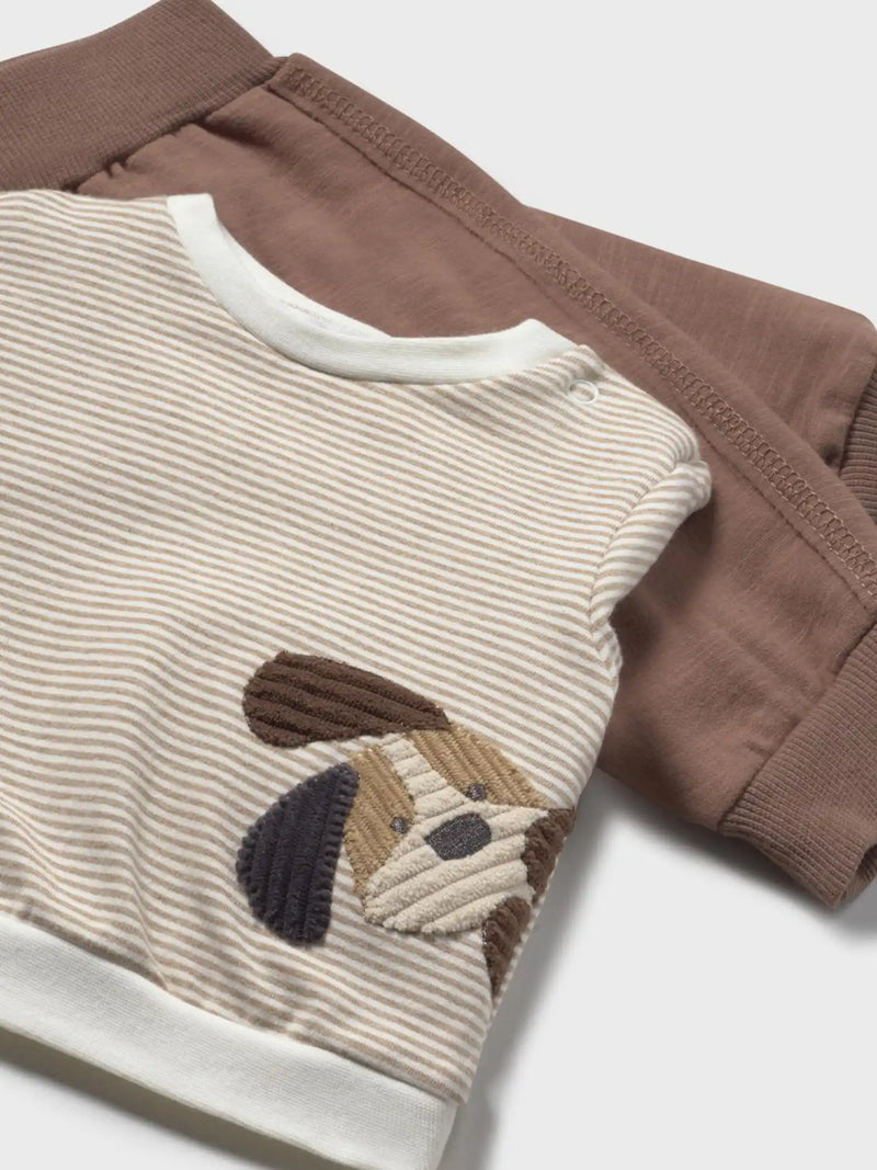 Closer look at the Mayoral gilet set.