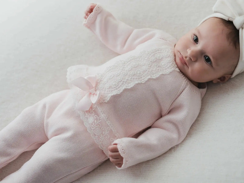 Closer view of the Pex florence leg warmer set.