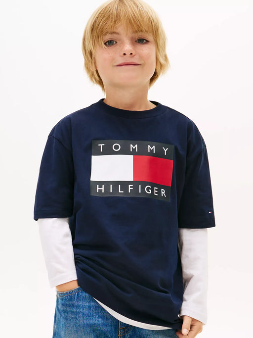 Closer look at the Tommy Hilfiger heritage flag t-shirt.