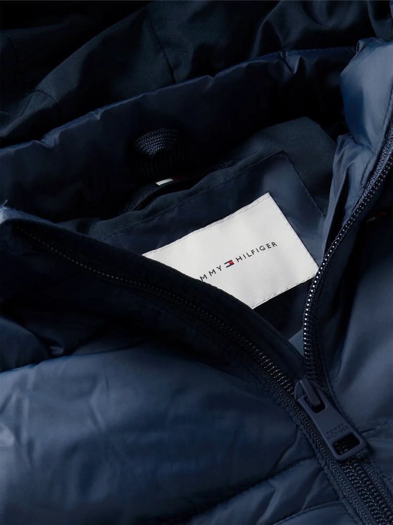 Closer look at the Tommy Hilfiger puffer jacket.