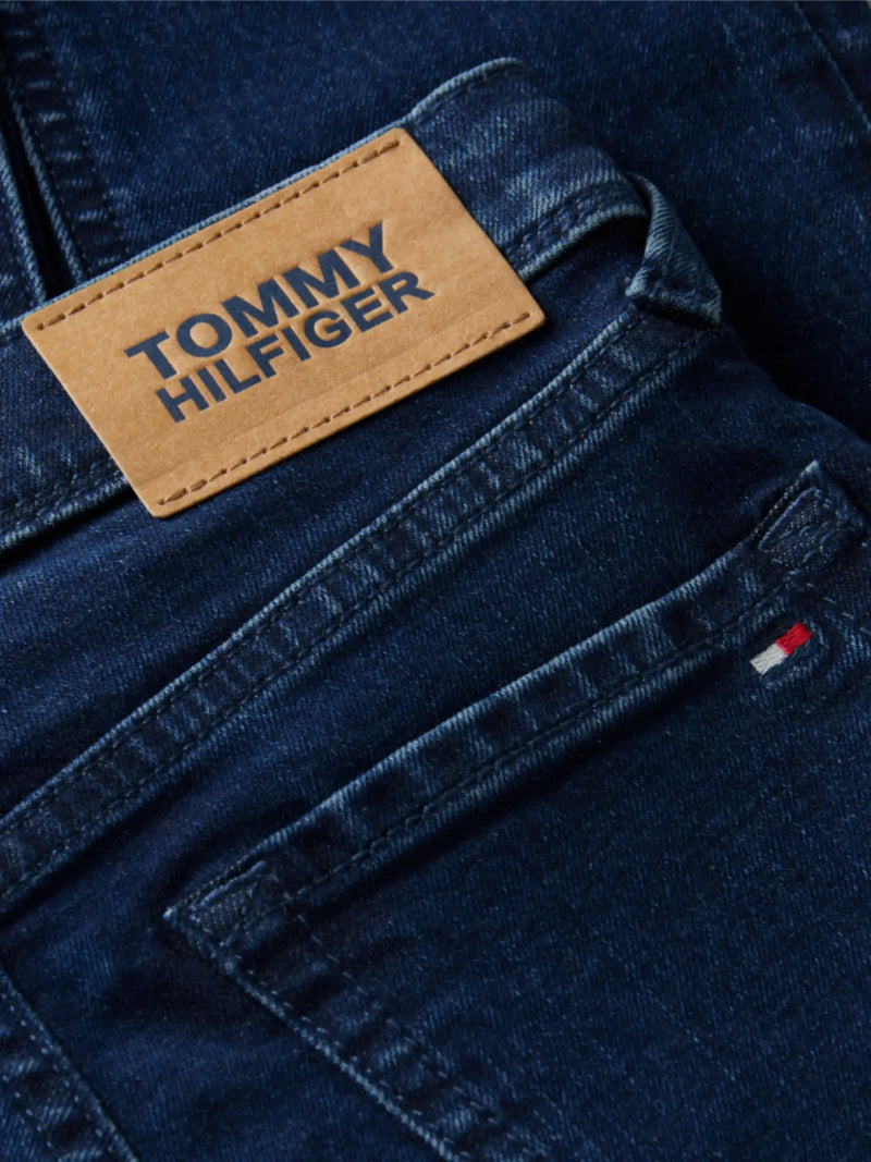 Closer look at the Tommy Hilfiger scanton y jeans.