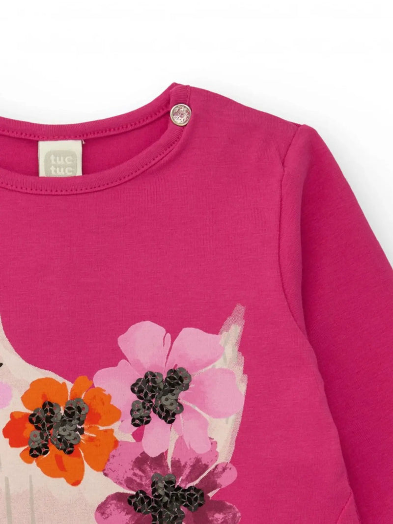 Closer view of the long sleeve t-shirt.